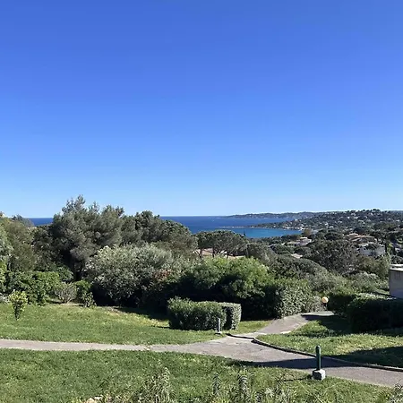 Apartment Avec Terrasse Ensoleillee Pour 6 Personnes A - Fr-1-768-77 Sainte-Maxime